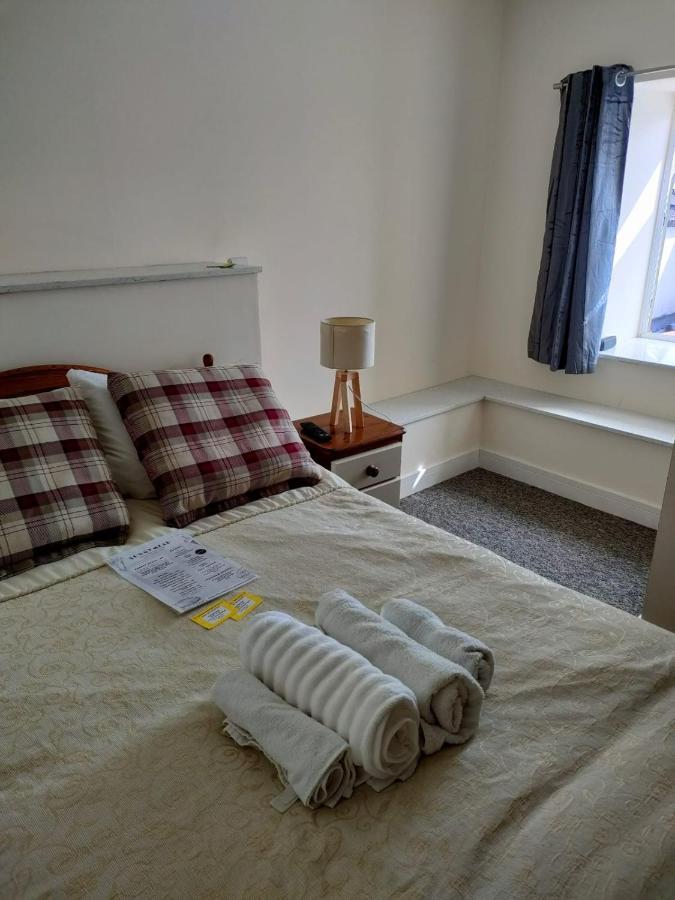Sunnymead Guest House Aberystwyth Dış mekan fotoğraf